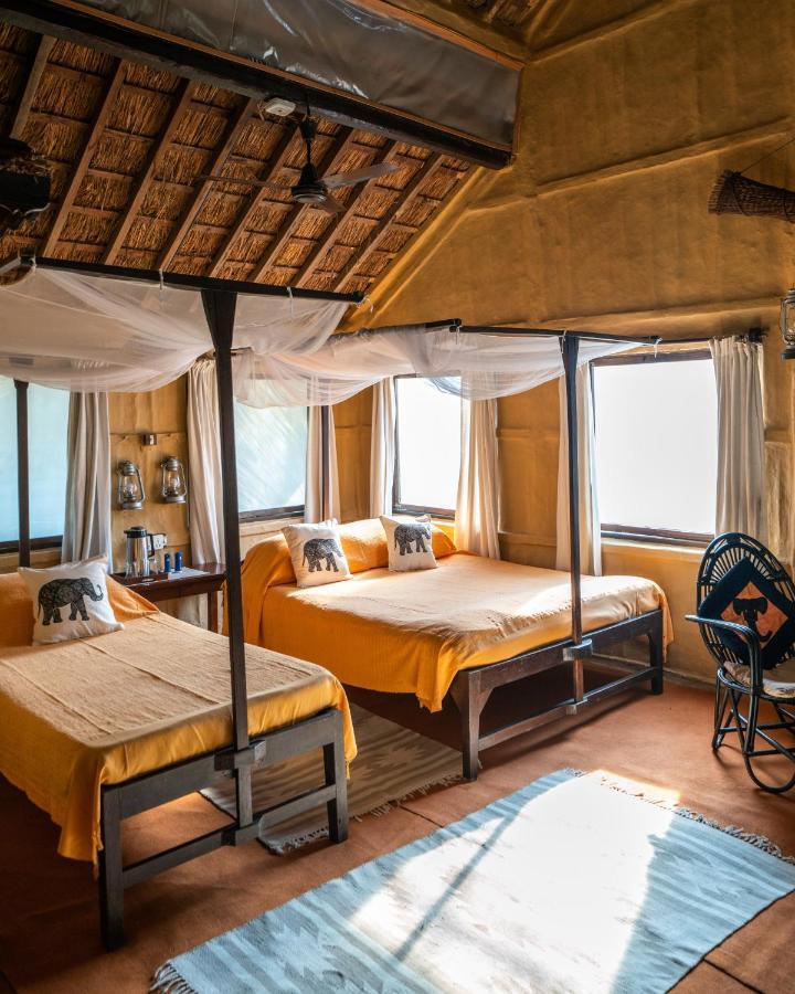 Tiger Tops Karnali Lodge Bardiya Ngoại thất bức ảnh